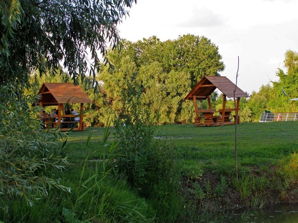 Holiday Park Dunay Kyslytsya エクステリア 写真