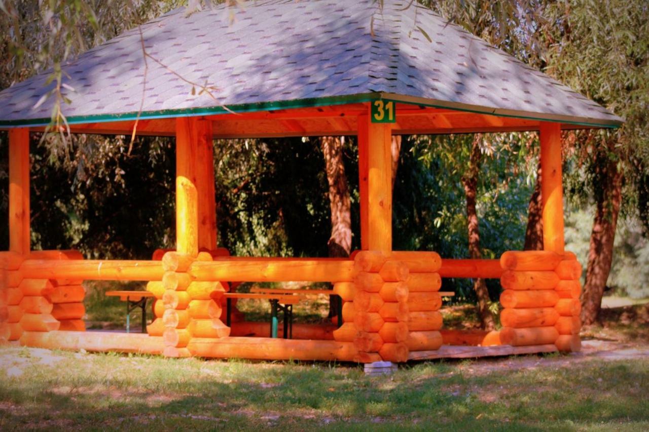 Holiday Park Dunay Kyslytsya エクステリア 写真