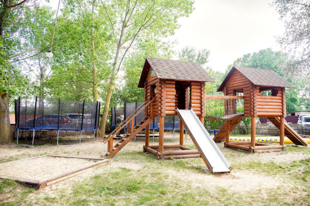Holiday Park Dunay Kyslytsya エクステリア 写真